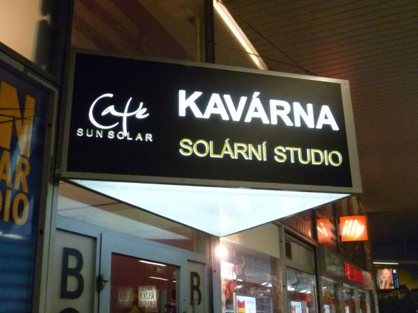 Vývěsní cedule kavárny Sun Solar